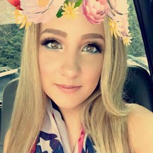 Meet your Posher, Alyss